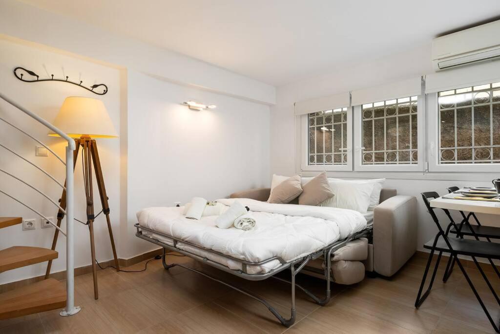 Modern Two Level Apartment In The Heart Of Atény Exteriér fotografie