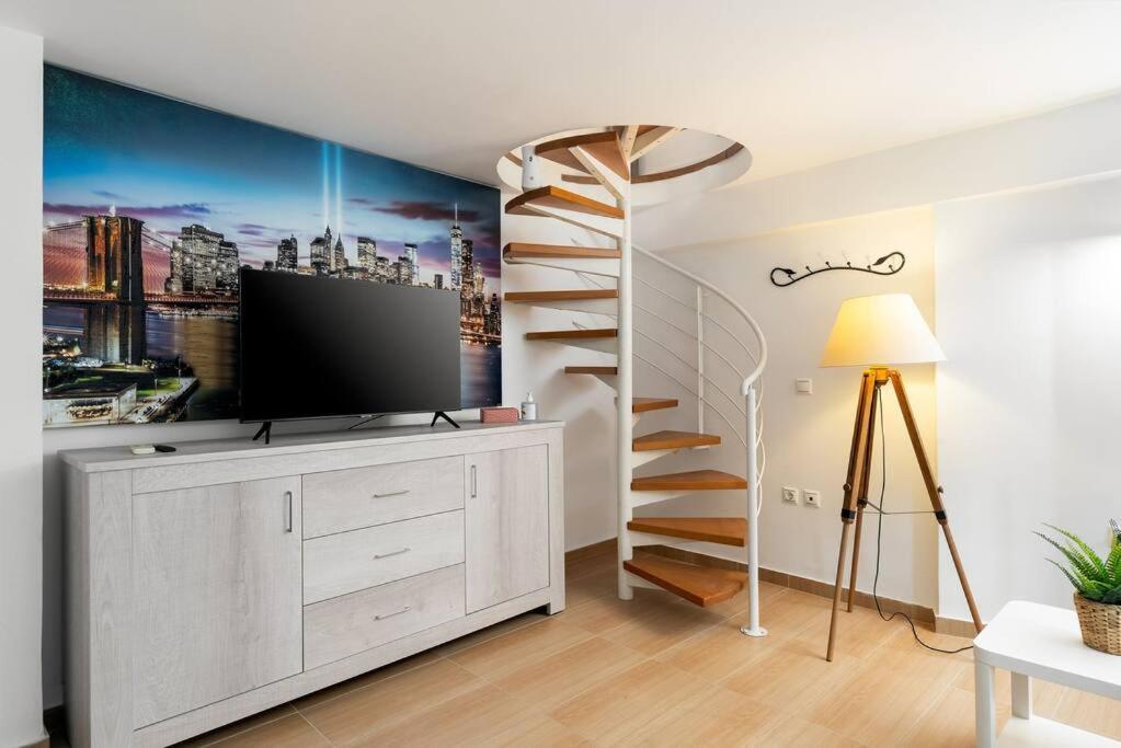 Modern Two Level Apartment In The Heart Of Atény Exteriér fotografie